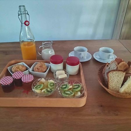 Chambres D'Hotes B&B - Mas Cinq Sols Courbiac Esterno foto